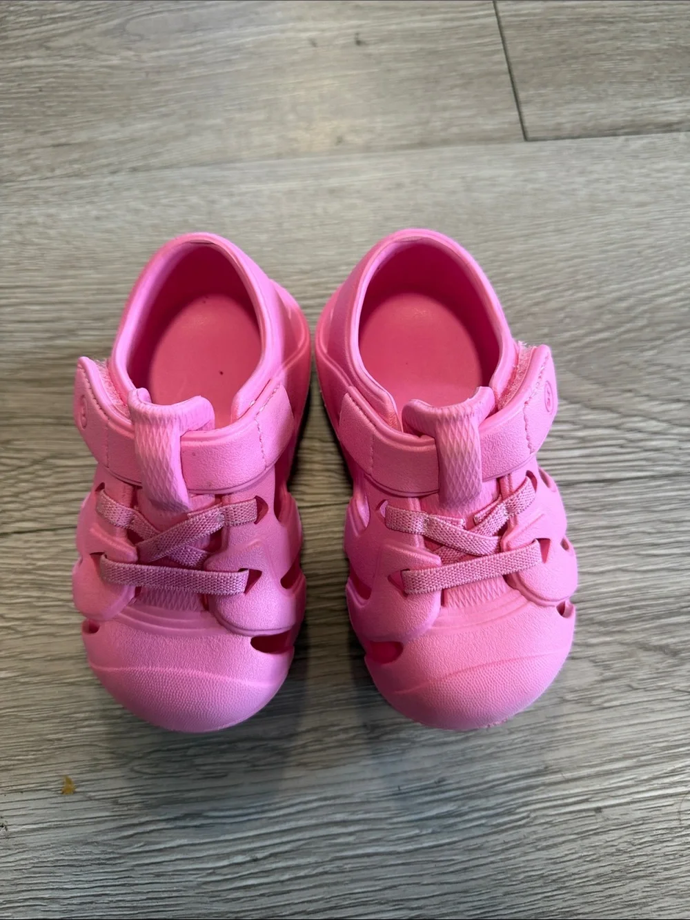 Stride Right Pink Lightweight Water-Friendly Sandal sneaker